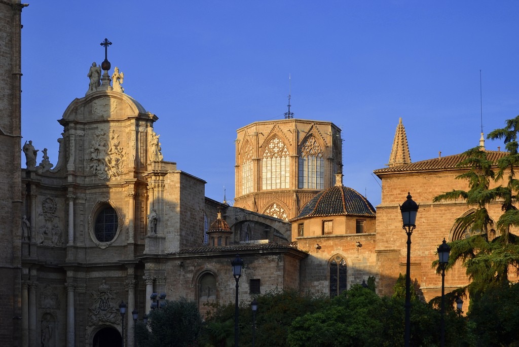 Как открыть отель в Испании с нуля 2 catedral de santa maria de valencia Как открыть отель в Испании с нуля