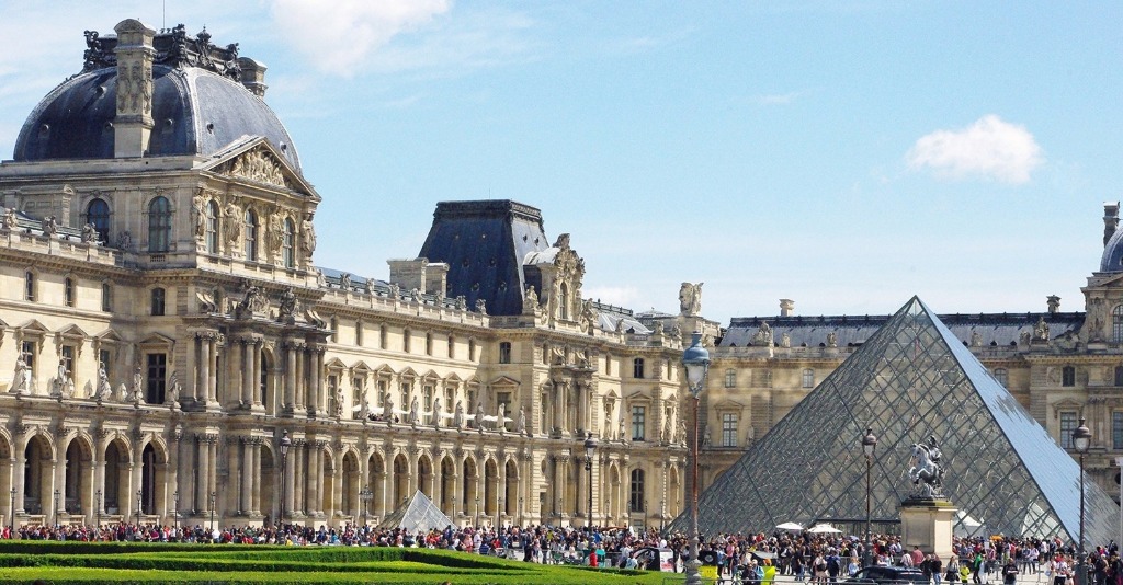 palais du louvre 1 25 археологических и архитектурных чудес Европы